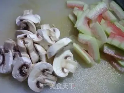 Make Fungus, eggs, watermelon step 2