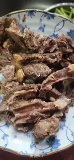 Make The steaks make white carrots step 0