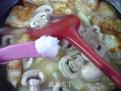 Make Fungus, eggs, watermelon step 7