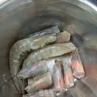 Make The cabbage fan shrimp step 2