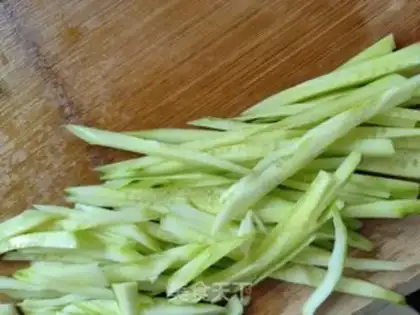 Make Cream pepper cucumber step 1