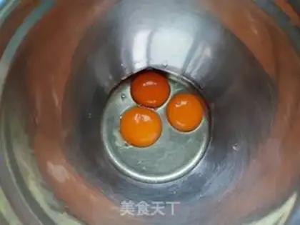 Make Egg yolk step 1