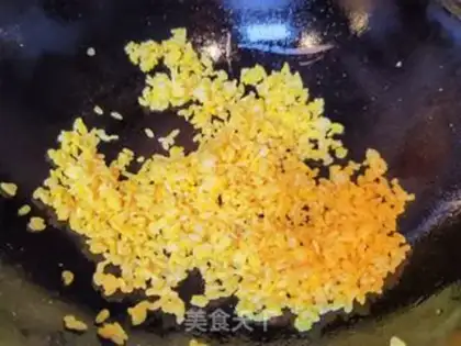 Make Pineapple rice step 7