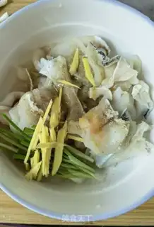 Make Garlic fish step 1