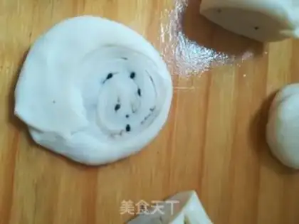 Make Black and white sesame cakes step 7
