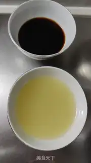 Make Three chickens in Jiangxi step 1