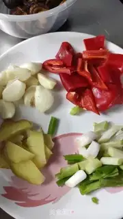 Make Three chickens in Jiangxi step 3
