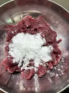 Make Onion beef step 1