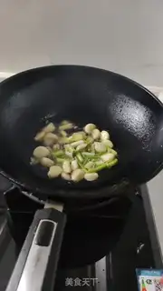 Make Three chickens in Jiangxi step 6