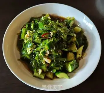 Make A cucumber with seaweed step 7