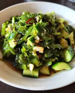 Make A cucumber with seaweed step 8