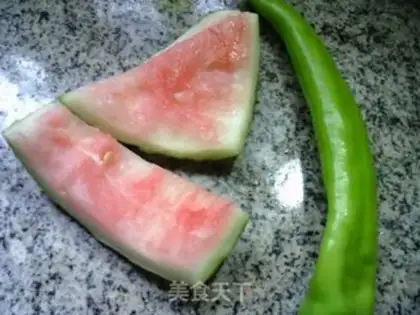 Make Green pepper for watermelon step 0