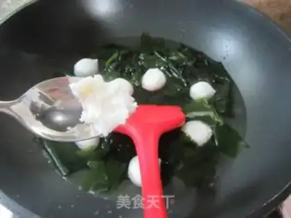 Make Fish omelet and egg noodles step 4