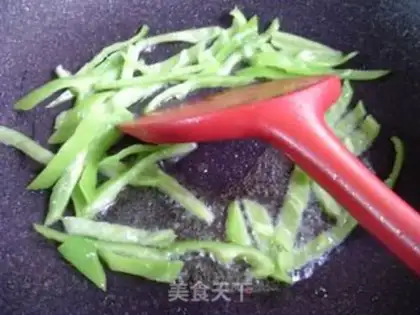 Make Green pepper for watermelon step 3