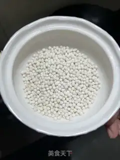 Make Green Bean Seameat round soup step 1