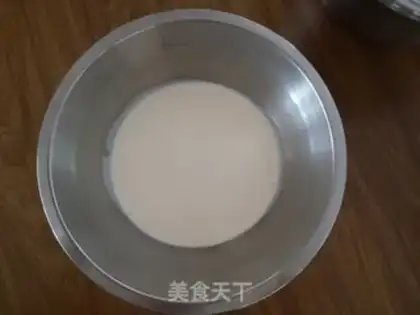 Make Light cream cake step 1