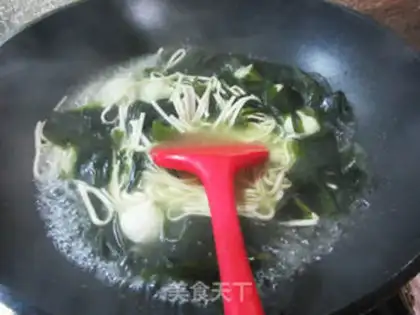 Make Fish omelet and egg noodles step 6