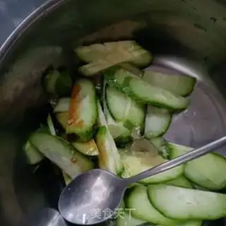Make cucumber beef step 4