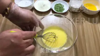 Make Cream of tea, butter, pretzels step 0