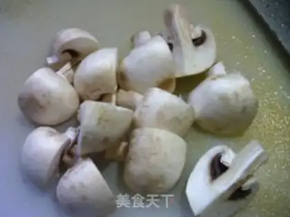 Make Fungus pasta with cheese step 3