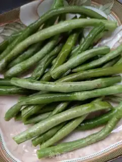 Make Garlic shrimp steam beans step 0