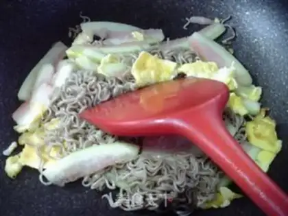 Make Eggs and watermelon peels step 6