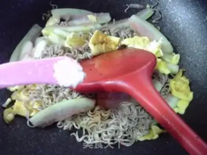 Make Eggs and watermelon peels step 8