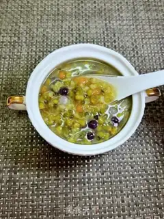Make Green Bean Seameat round soup step 13