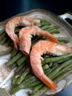 Make Garlic shrimp steam beans step 11