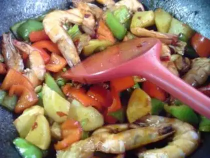 Make Pot potato shrimp step 17