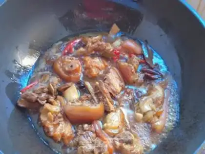 Make Red burning pig hoof step 8