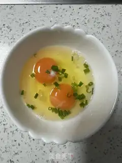 Make Eggs step 1