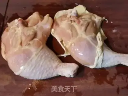 Make Yellow chicken leg step 1