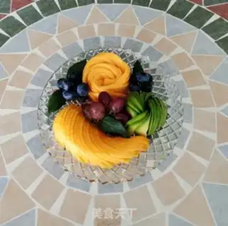 Make Fruit Tray step 4