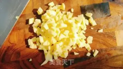 Make Apple rice porridge step 1