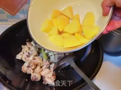 Make Yellow chicken leg step 12