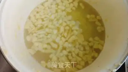 Make Apple rice porridge step 2