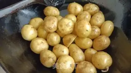 Make Shen Yang little potatoes step 8