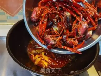 Make Spicy lobster step 7