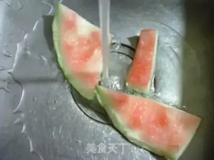 Make Tomato fried watermelon step 5