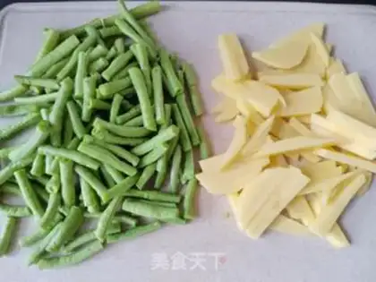 Make Dry potatoes and potatoes step 0