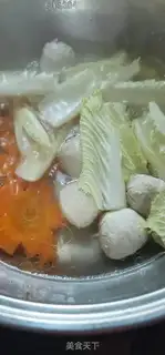 Make Porkball cabbage carrot soup step 3