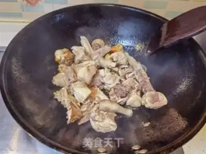 Make Big plate of chicken noodles step 8