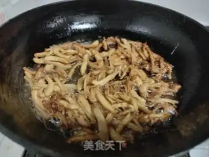 Make Spicy chicken silk step 11
