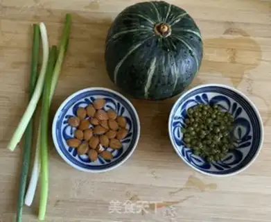 Make Pumpkin almond noodles step 1