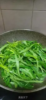 Make Garlic soy sauce step 4