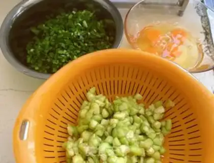 Make Cheese veggie dumplings step 1