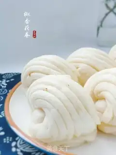 Make Pelican rolls step 9