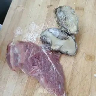 Make Pork abalone soup step 0