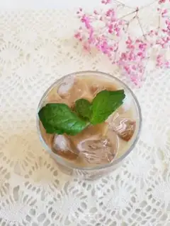 Make Dorothy plays ice latte step 6
